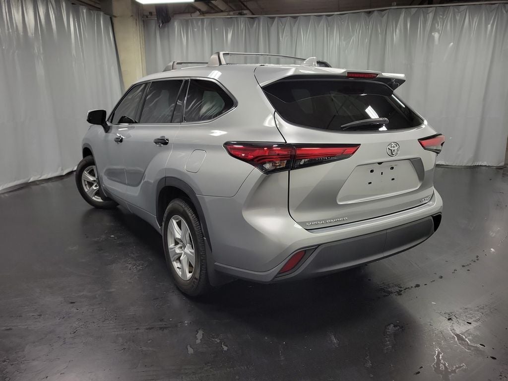 2021 Toyota Highlander LE