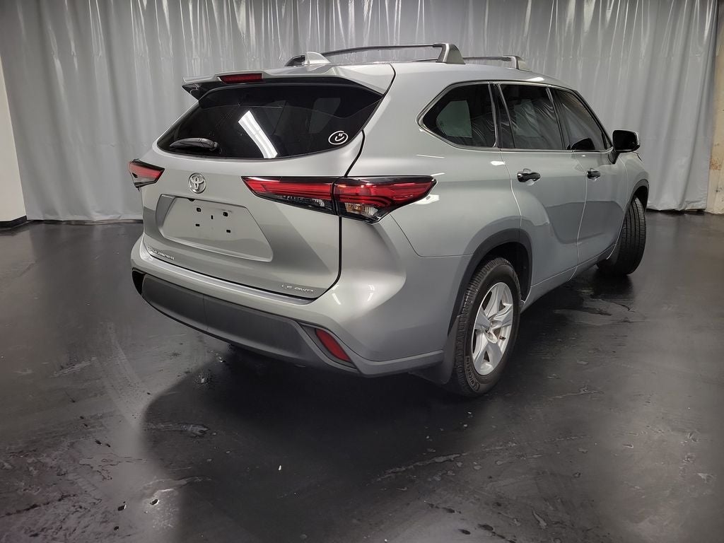 2021 Toyota Highlander LE