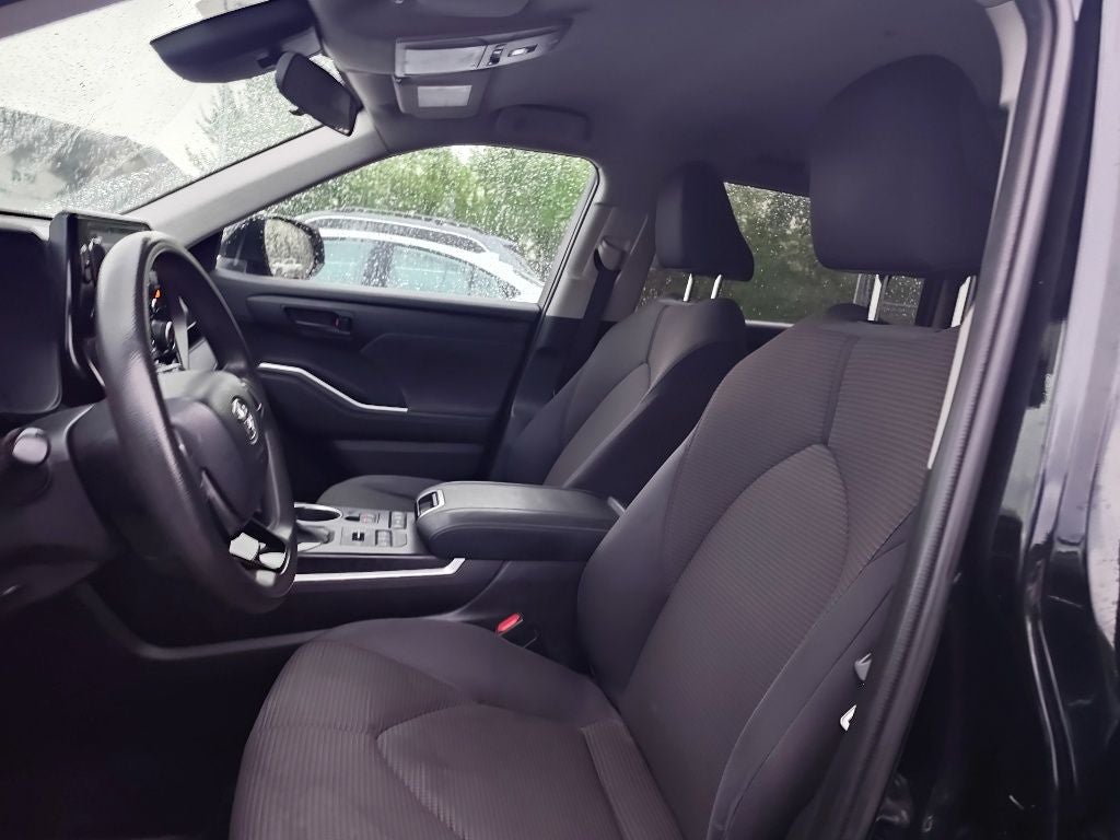 2021 Toyota Highlander L