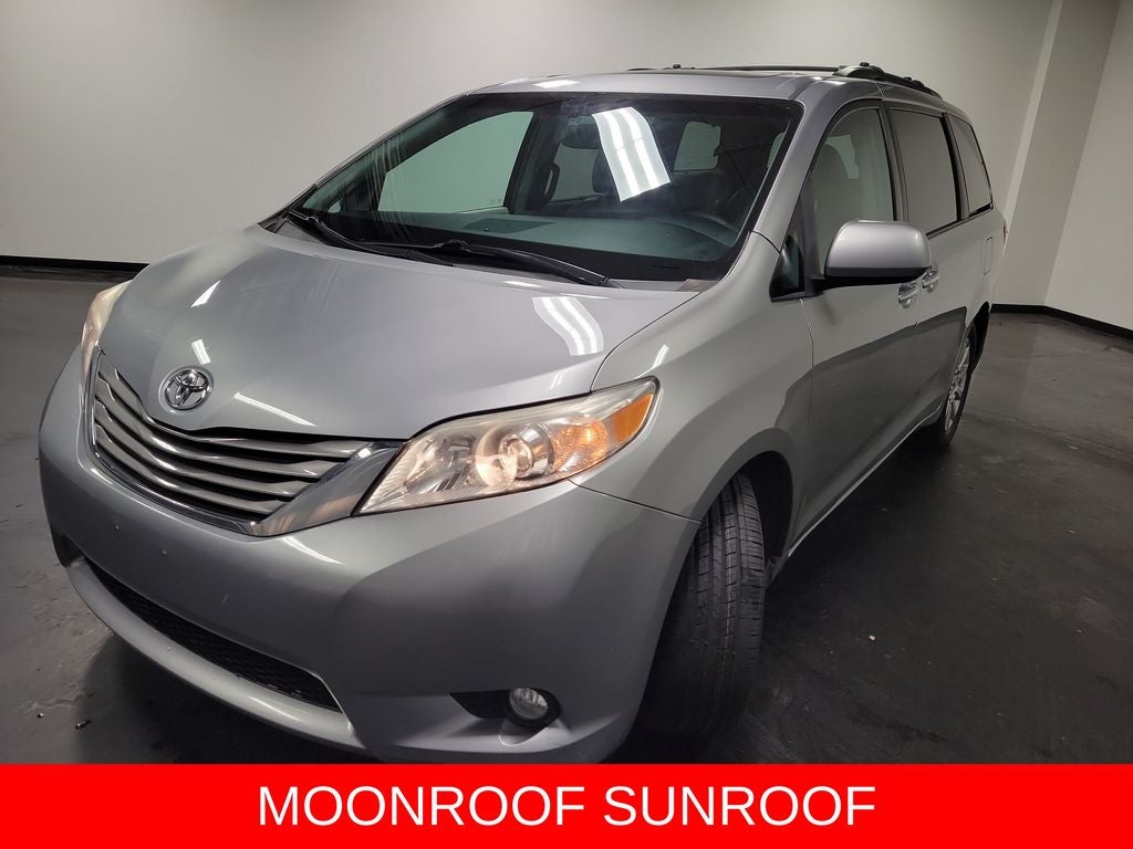 2015 Toyota Sienna XLE 7 Passenger