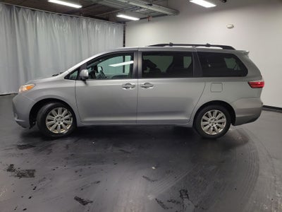 2015 Toyota Sienna XLE 7 Passenger