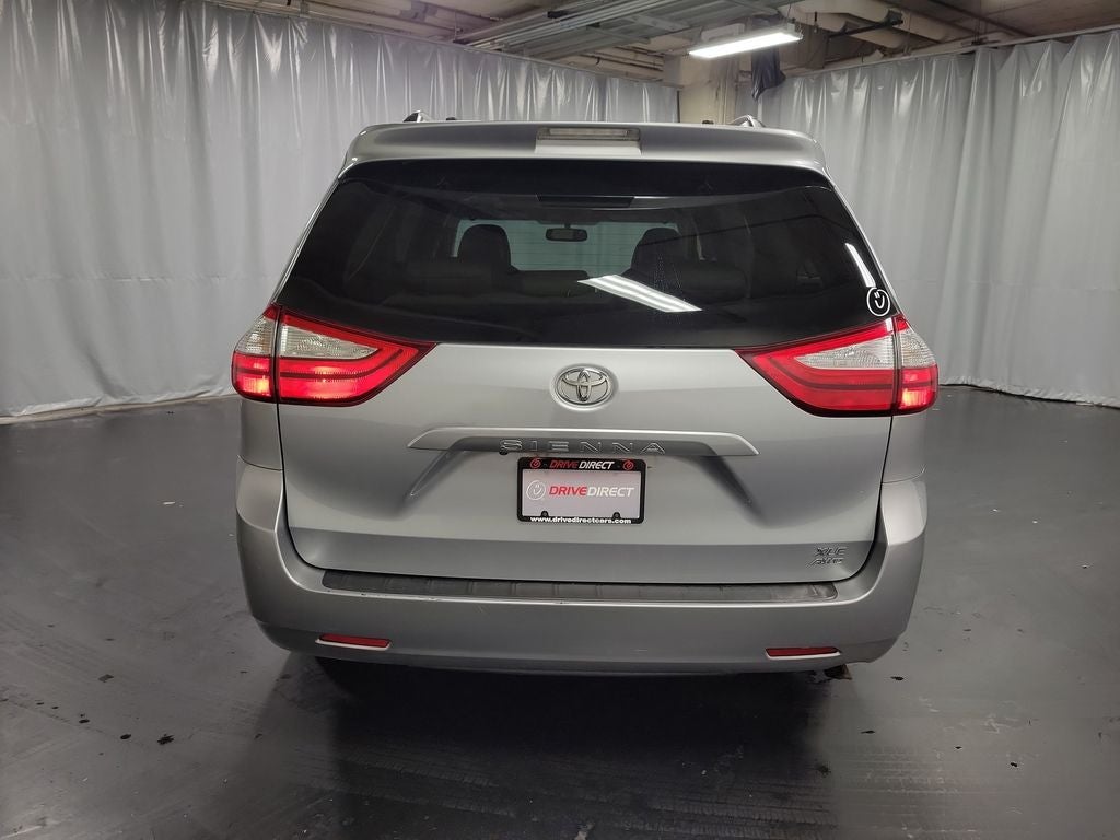 2015 Toyota Sienna XLE 7 Passenger
