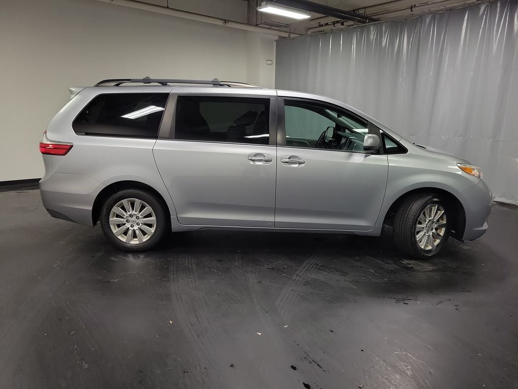 2015 Toyota Sienna XLE 7 Passenger