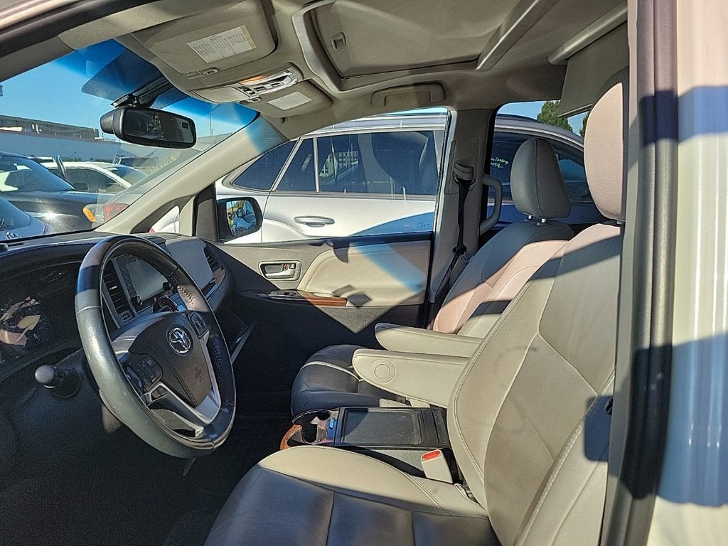 2016 Toyota Sienna Limited Premium 7 Passenger