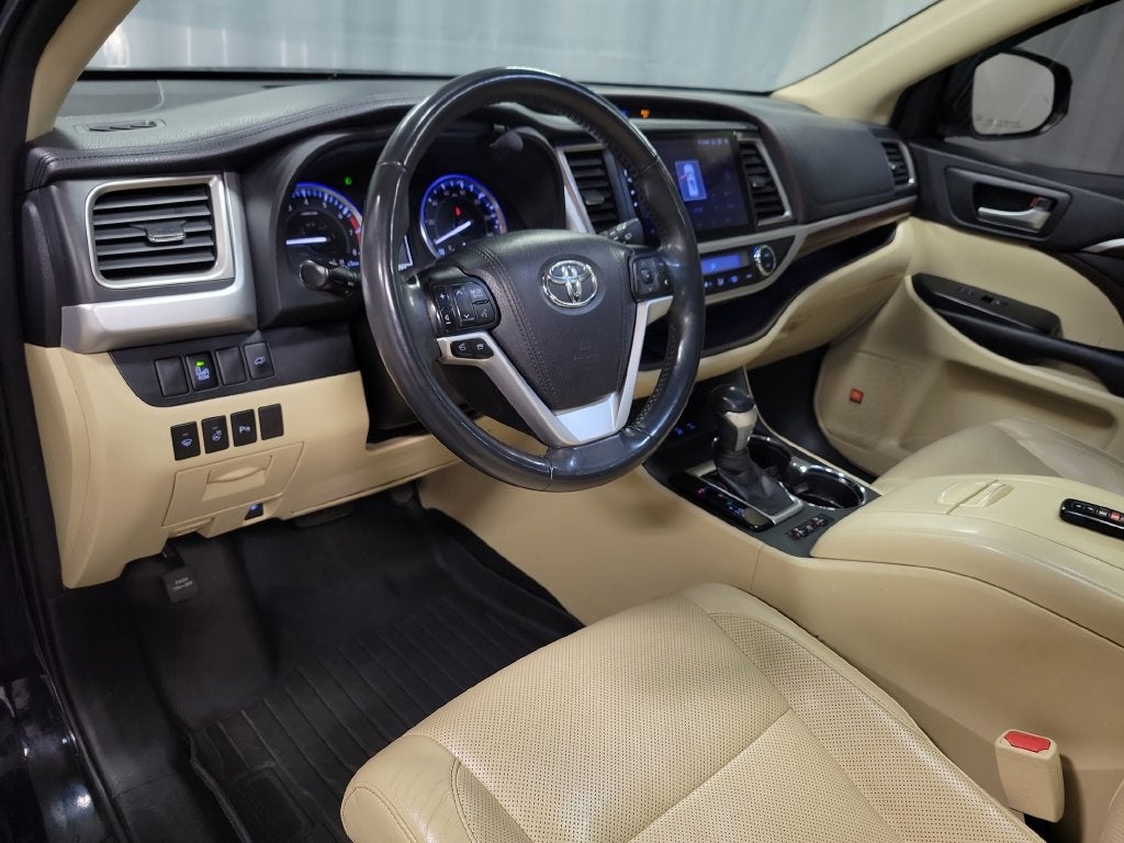 2016 Toyota Highlander Limited