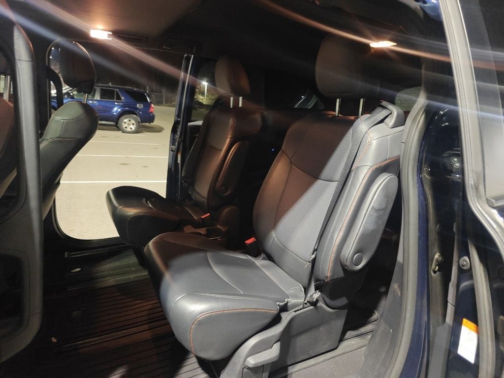 2022 Toyota Sienna XSE 7 Passenger