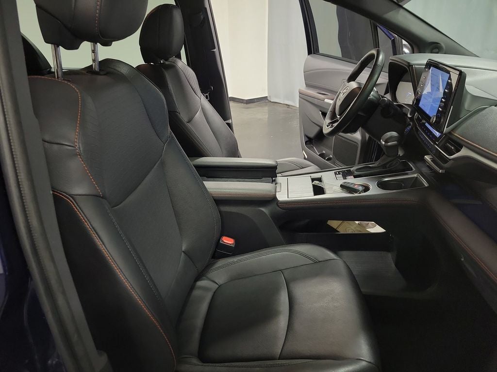 2023 Toyota Sienna XSE 7 Passenger