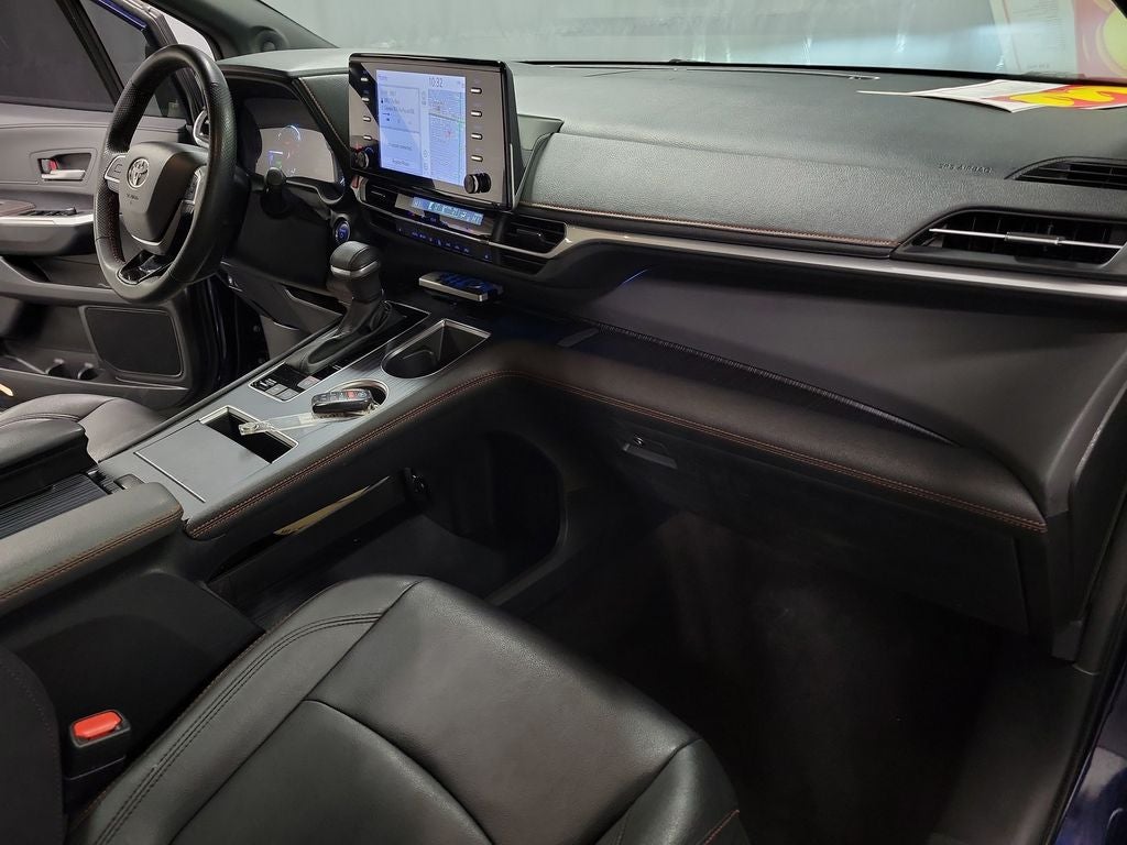 2023 Toyota Sienna XSE 7 Passenger