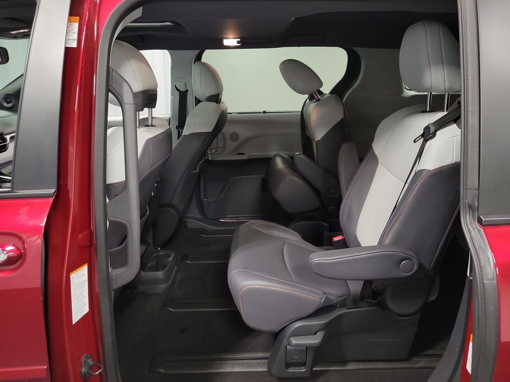 2023 Toyota Sienna XSE 7 Passenger