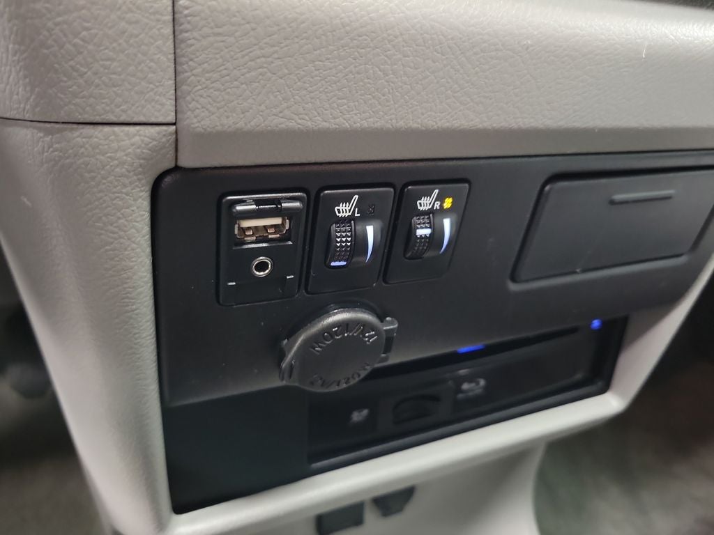 2017 Toyota Sienna XLE Premium 7 Passenger