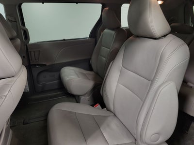 2017 Toyota Sienna XLE Premium 7 Passenger