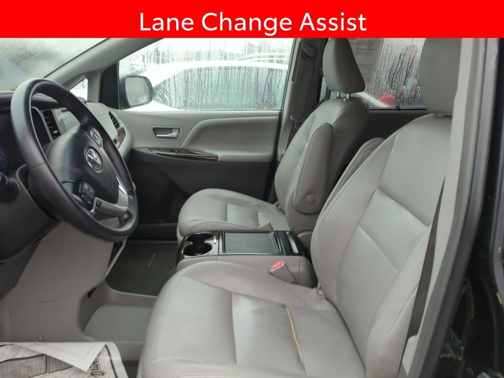 2017 Toyota Sienna XLE Premium 7 Passenger