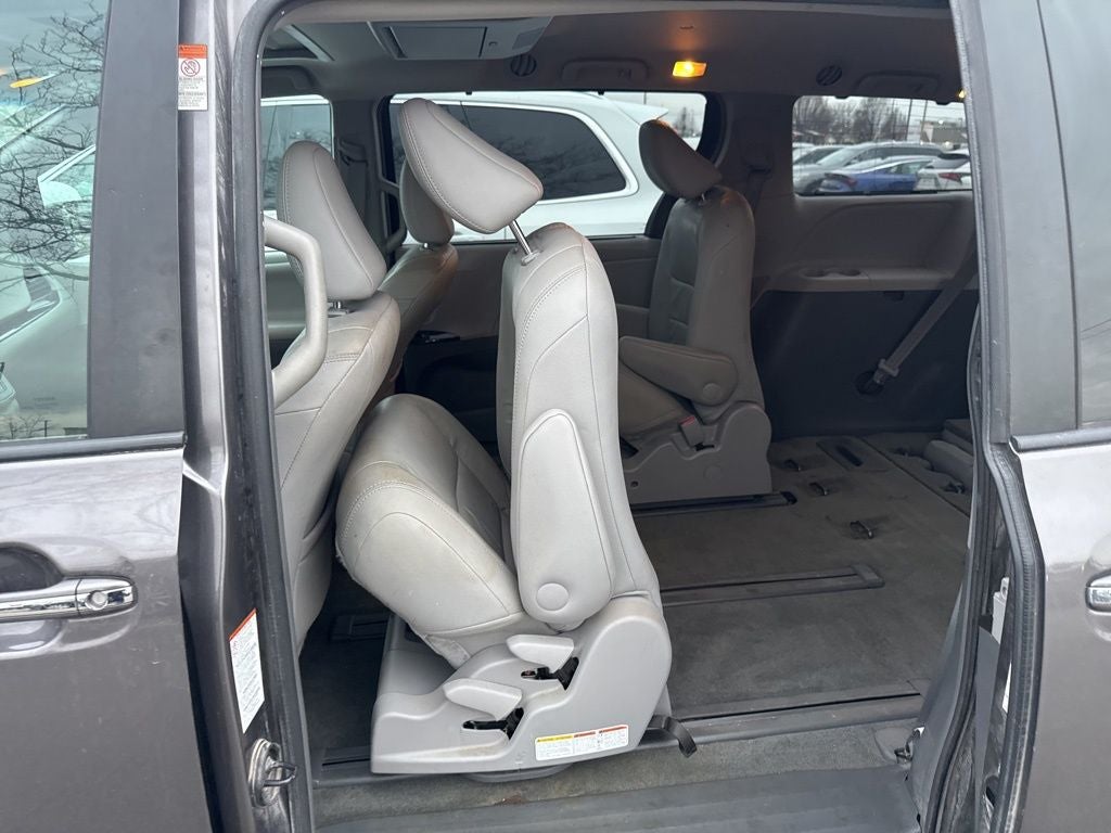 2017 Toyota Sienna XLE Premium 7 Passenger
