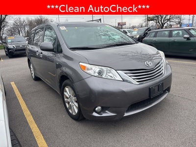 2017 Toyota Sienna XLE Premium 7 Passenger