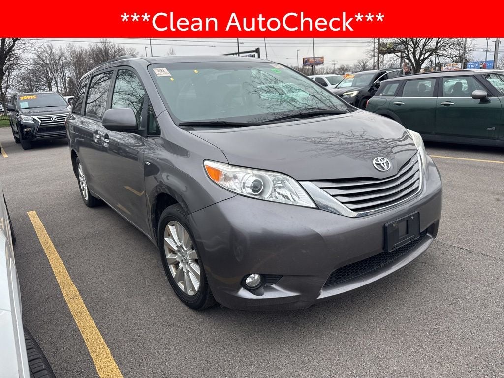 2017 Toyota Sienna XLE Premium 7 Passenger
