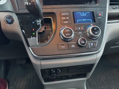 2017 Toyota Sienna XLE Premium 7 Passenger
