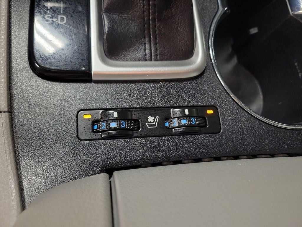2019 Toyota Highlander Limited Platinum
