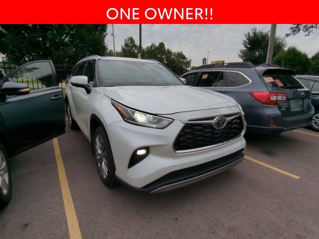 2026 Toyota Highlander Hybrid Platinum