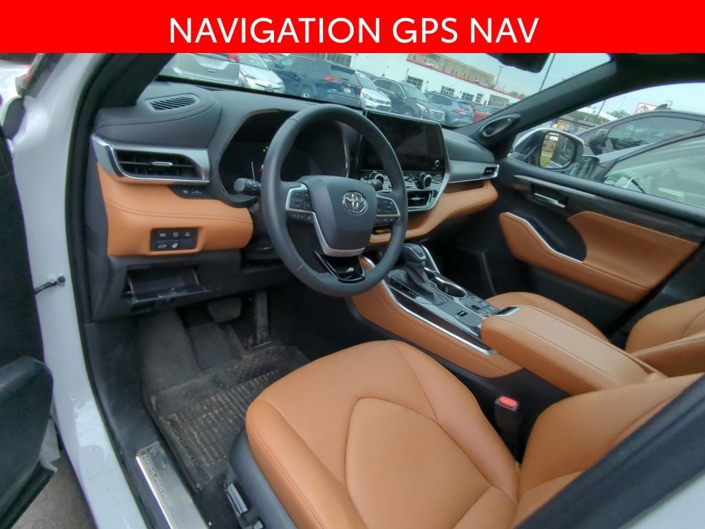 2026 Toyota Highlander Hybrid Platinum