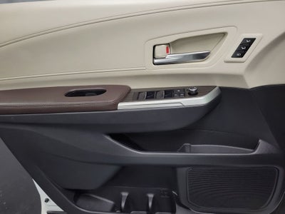 2024 Toyota Sienna Platinum 7 Passenger