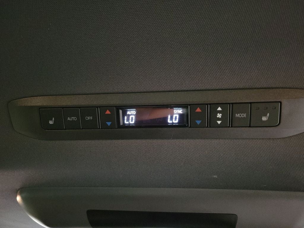 2024 Toyota Sienna Platinum 7 Passenger