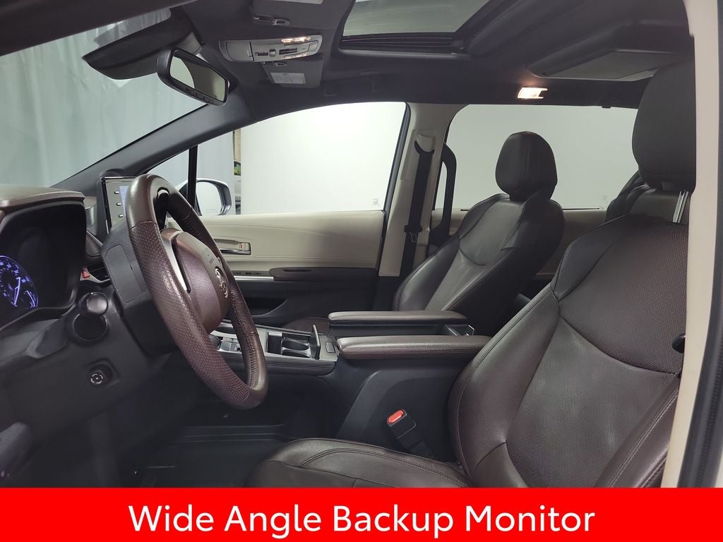 2022 Toyota Sienna Platinum 7 Passenger
