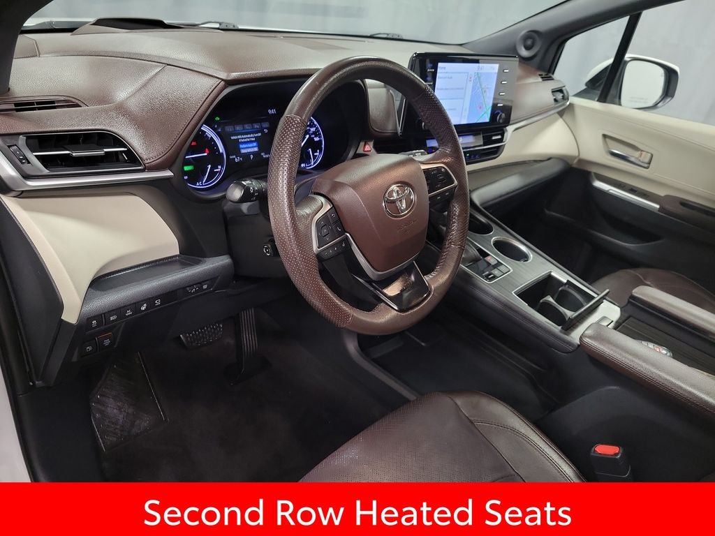 2022 Toyota Sienna Platinum 7 Passenger
