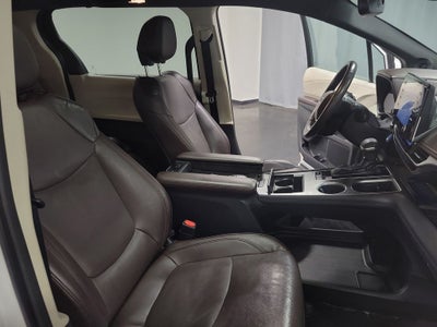 2022 Toyota Sienna Platinum 7 Passenger