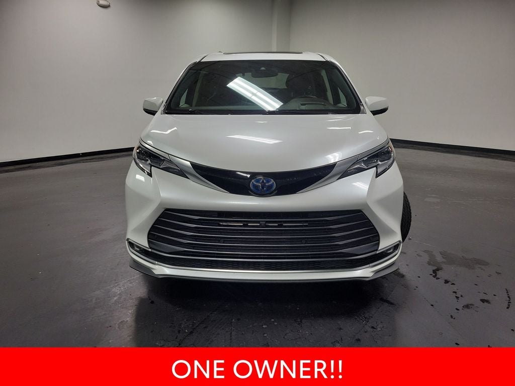2022 Toyota Sienna Platinum 7 Passenger