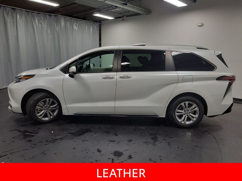 2022 Toyota Sienna Platinum 7 Passenger