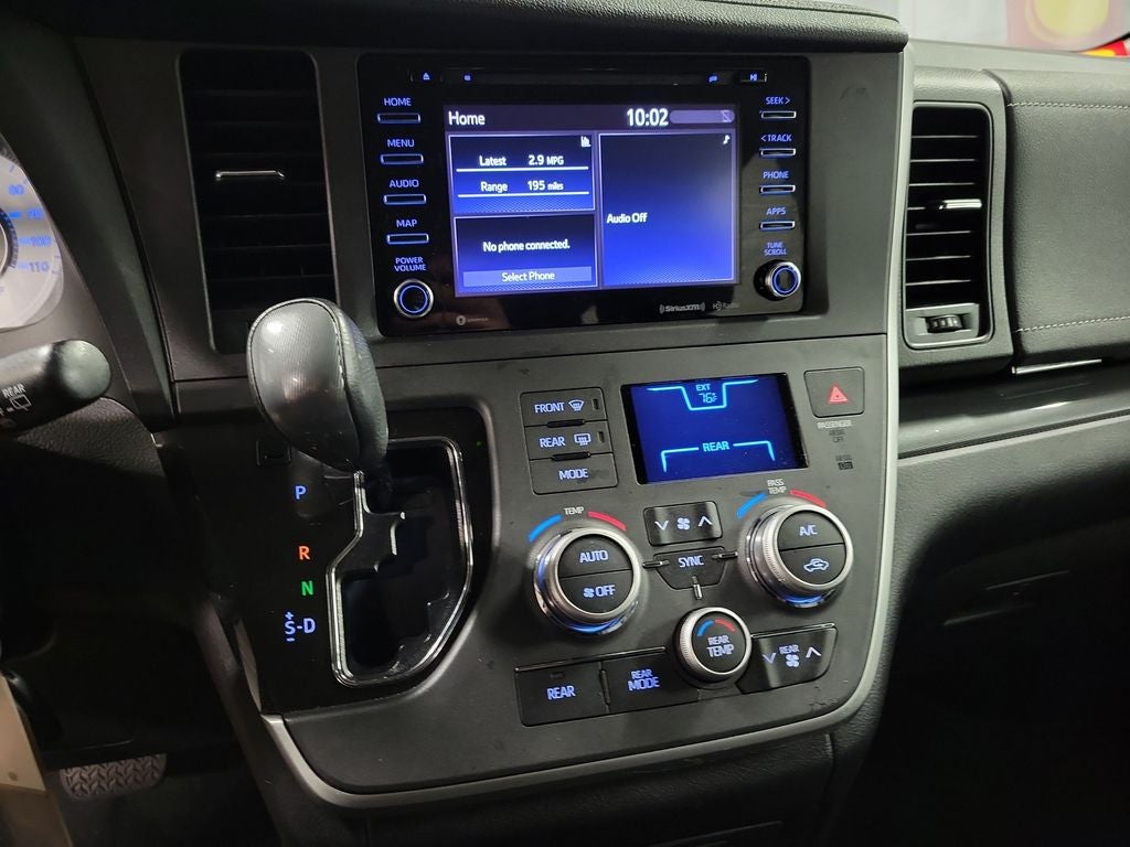 2020 Toyota Sienna SE 7 Passenger