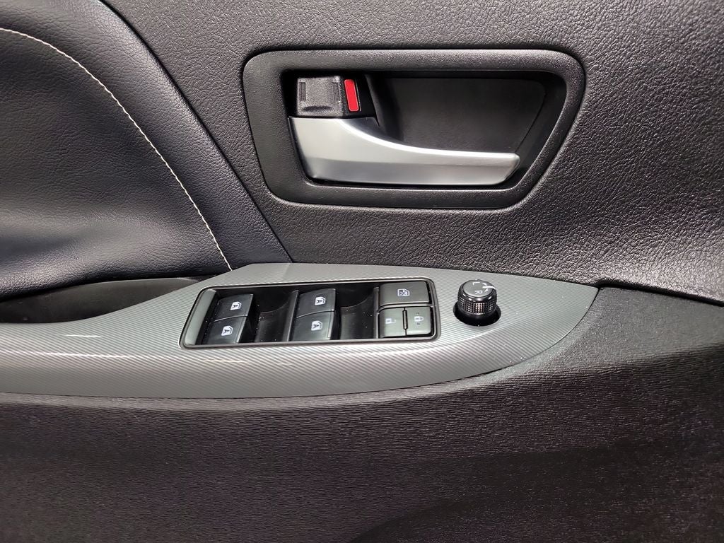2020 Toyota Sienna SE 7 Passenger
