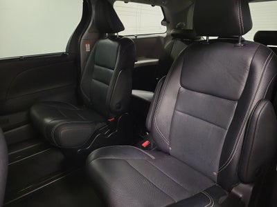 2020 Toyota Sienna SE 7 Passenger