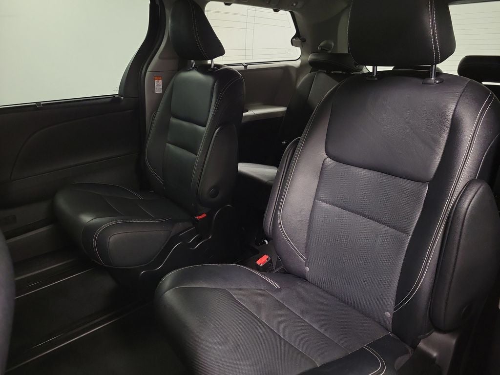 2020 Toyota Sienna SE 7 Passenger
