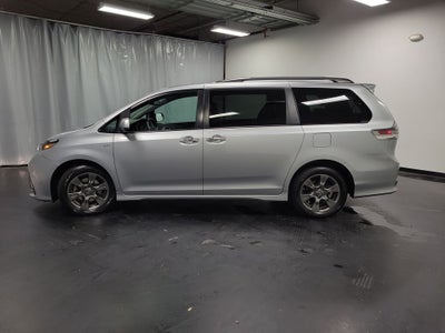 2020 Toyota Sienna SE 7 Passenger