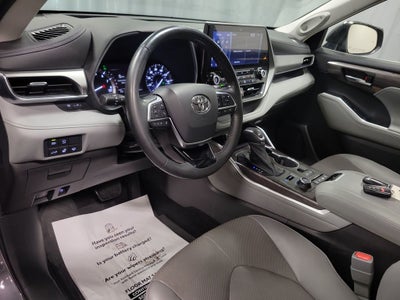 2021 Toyota Highlander Platinum