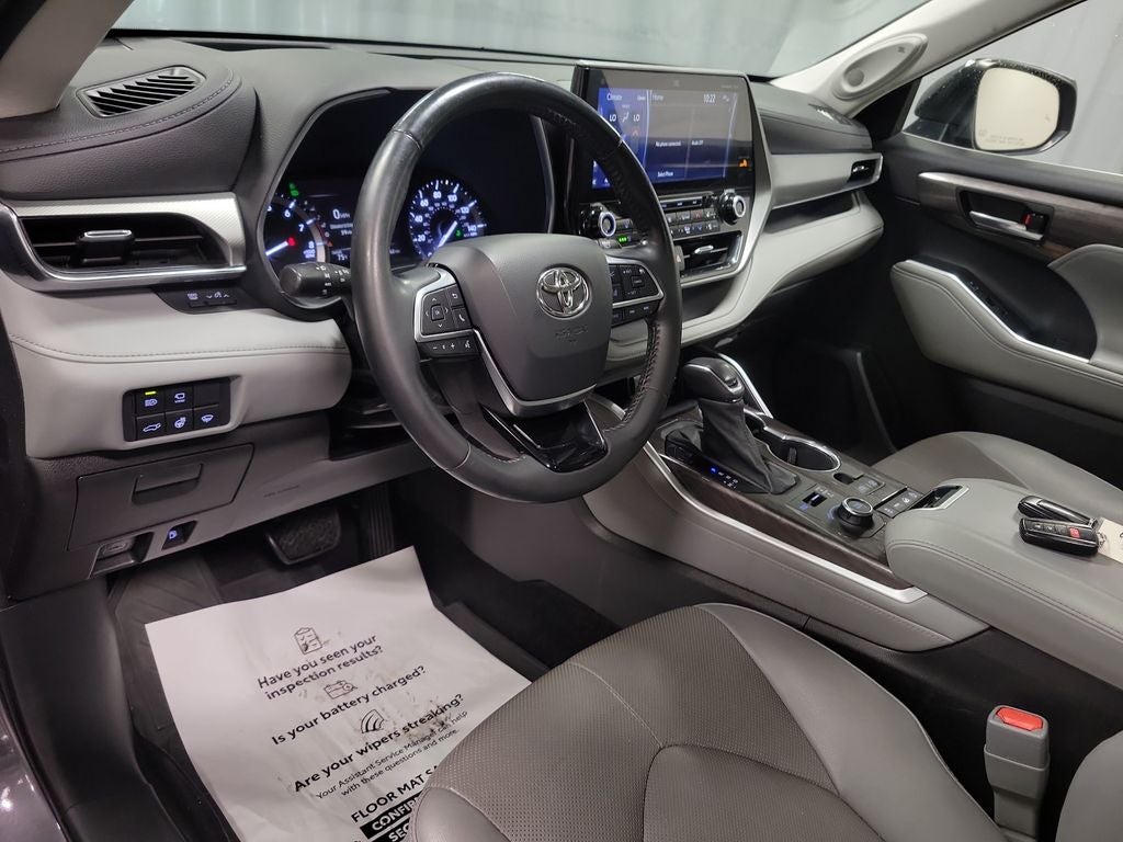 2021 Toyota Highlander Platinum