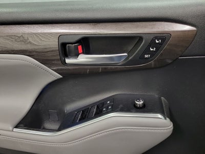 2022 Toyota Highlander Platinum
