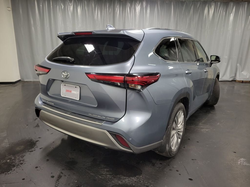 2022 Toyota Highlander Platinum