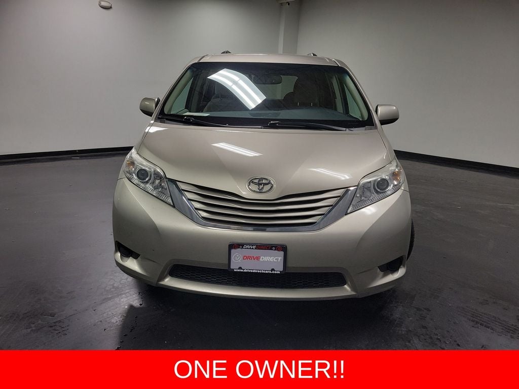 2016 Toyota Sienna LE 7 Passenger