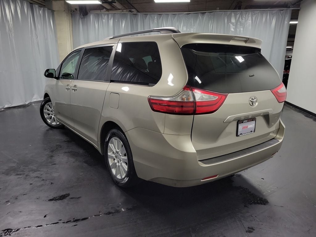 2016 Toyota Sienna LE 7 Passenger