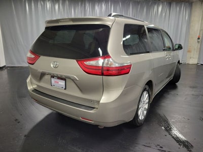2016 Toyota Sienna LE 7 Passenger