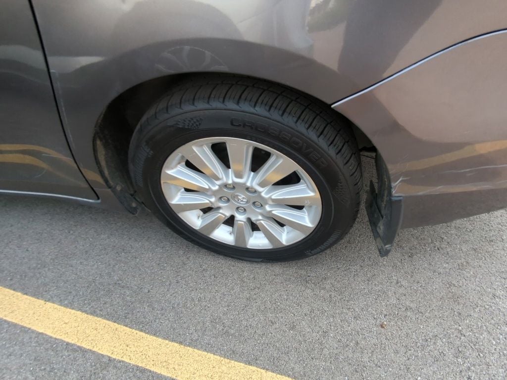 2016 Toyota Sienna LE 7 Passenger