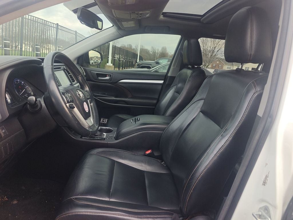 2016 Toyota Highlander XLE V6