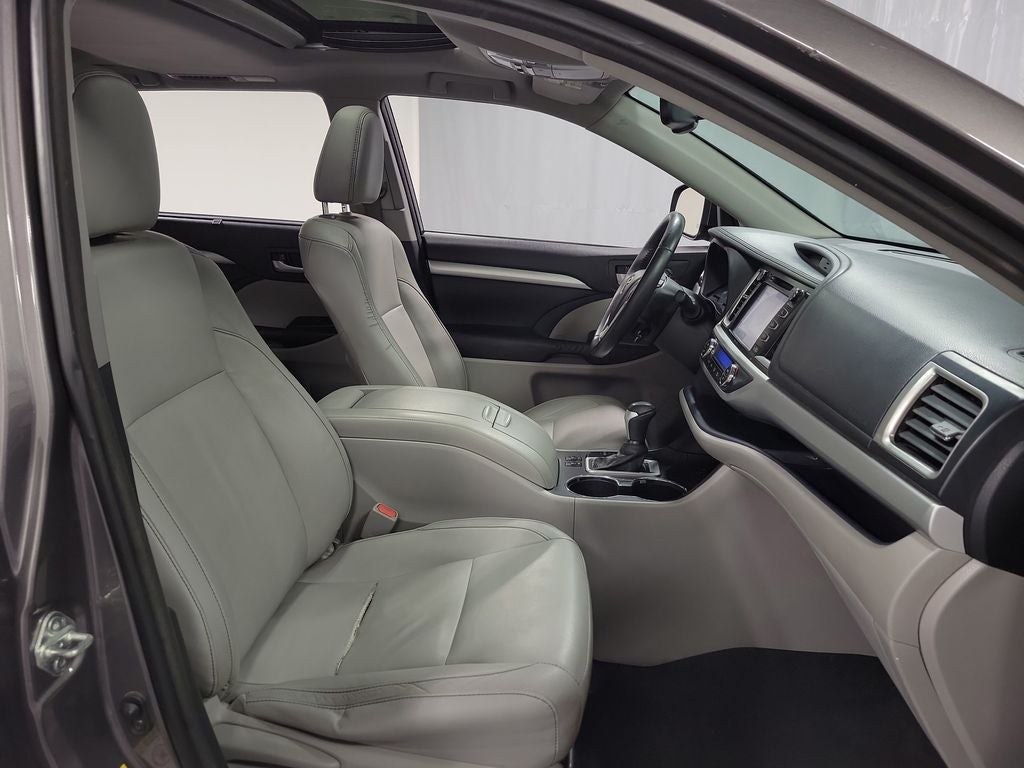 2014 Toyota Highlander XLE V6