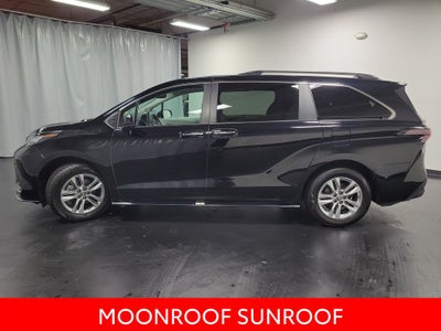 2023 Toyota Sienna XLE 7 Passenger