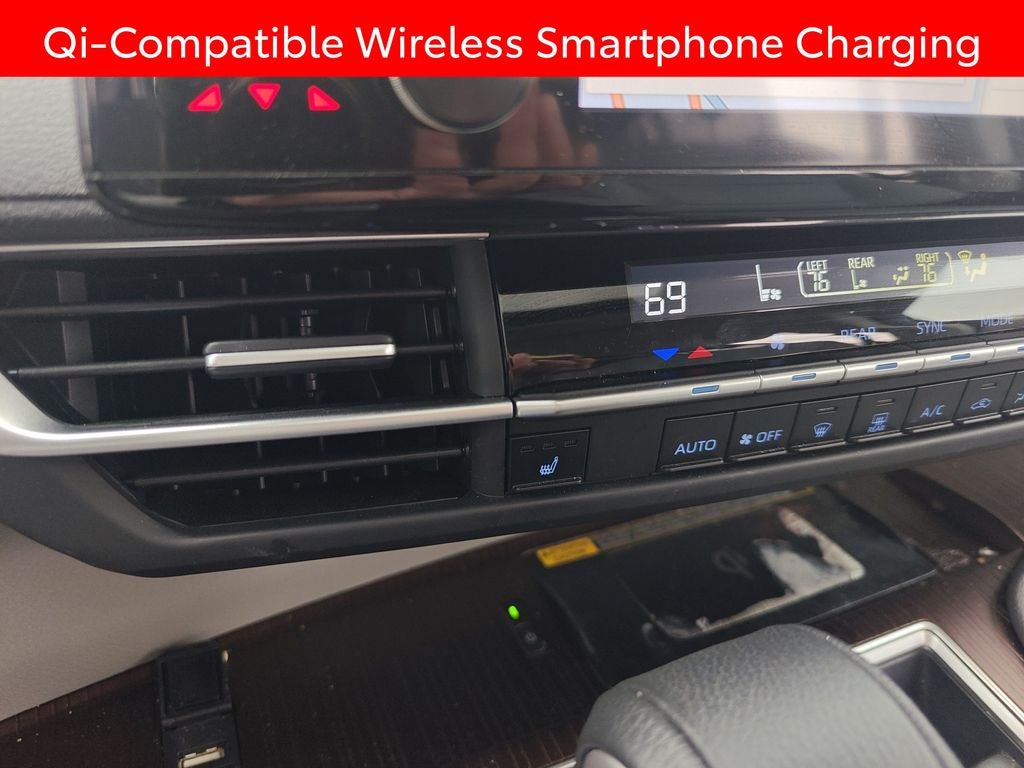 2024 Toyota Sienna XLE 8 Passenger