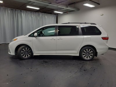 2020 Toyota Sienna LE 7 Passenger