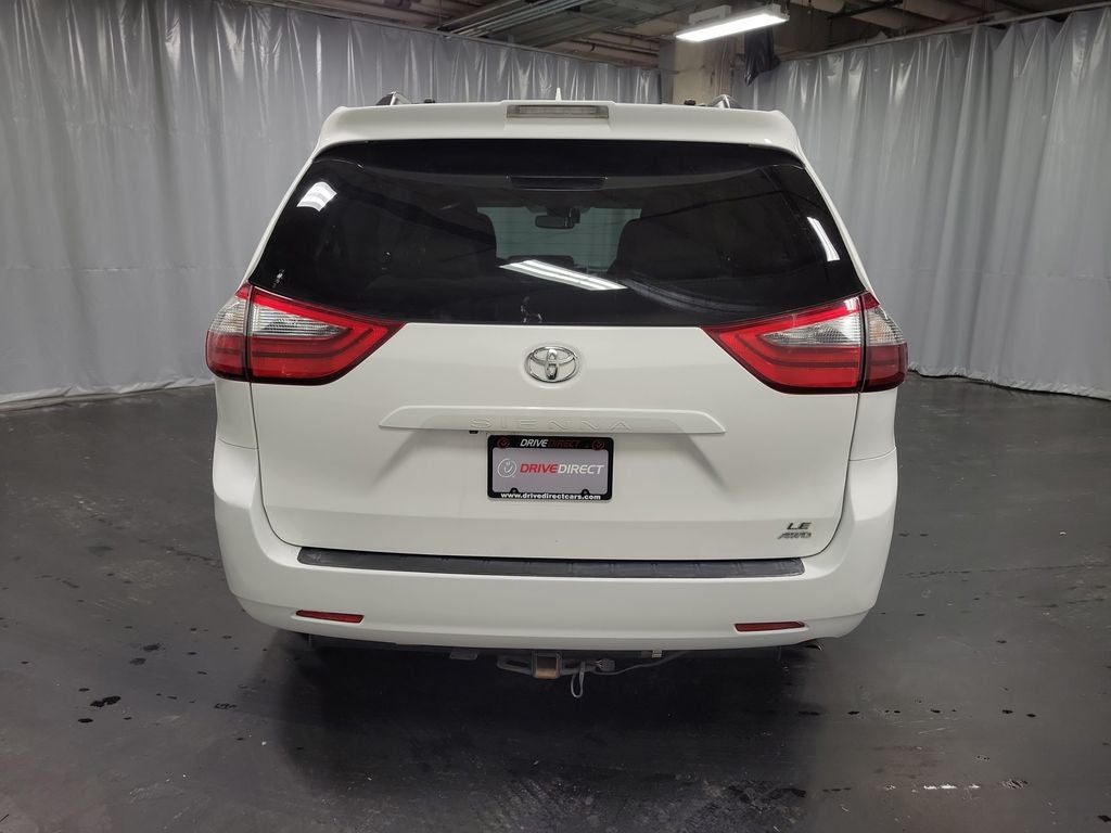 2020 Toyota Sienna LE 7 Passenger