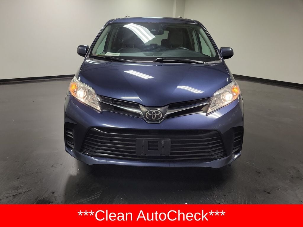 2018 Toyota Sienna LE 7 Passenger